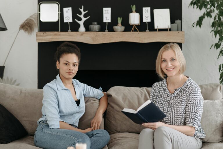 Leia mais sobre o artigo Psicologia Social no Ambiente Administrativo: Como as Relações Interpessoais Impactam o Sucesso Organizacional.